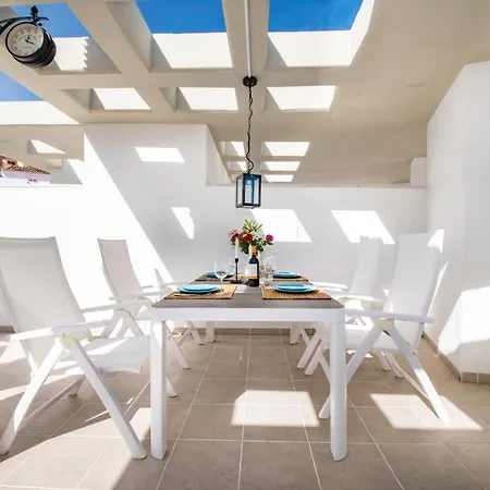 Atico Penthouse Bajondillo 1 Bedroom Apartmán